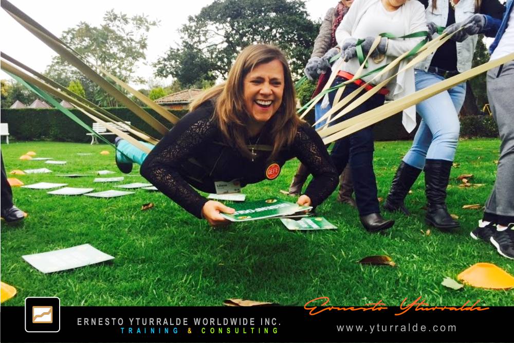 LATAM TEAM |Team Building LATAM | Talleres de Cuerdas Empresariales en Latinoamérica