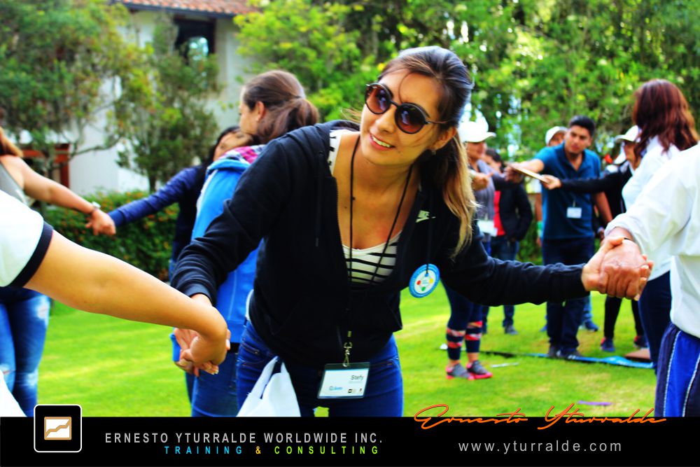 LATAM TEAM |Talleres de Team Building en Latinoamérica | Experiencias que generan aprendizajes colectivos