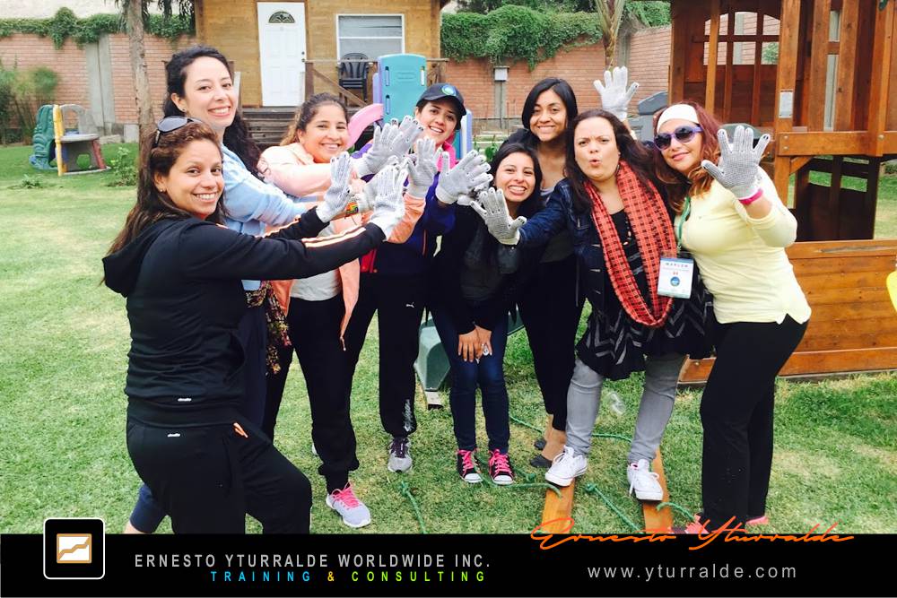 LATAM TEAM |Team Building con cuerdas bajas en Latinoamérica | Trabajo en equipo y liderazgo